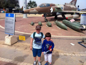 ביקור%20במוזיאון%20חיל%20האויר%20,%20משפחת%20משש